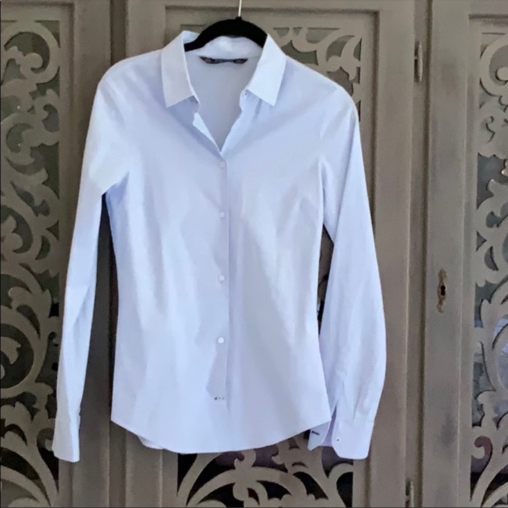 EUC Zara blue button down shirt